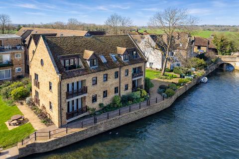undefined, Bridgefoot, St. Ives, Cambridgeshire, PE27