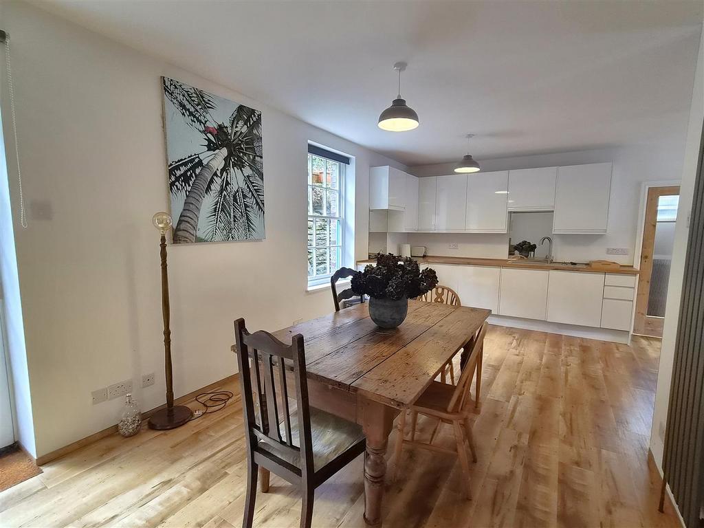 Mill End Kitchen and dining area.