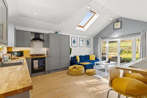 2 bedroom barn conversion for sale, Mount Pleasant Cottages, North Street, Hellingly