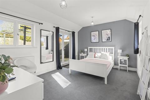 2 bedroom barn conversion for sale, Mount Pleasant Cottages, North Street, Hellingly