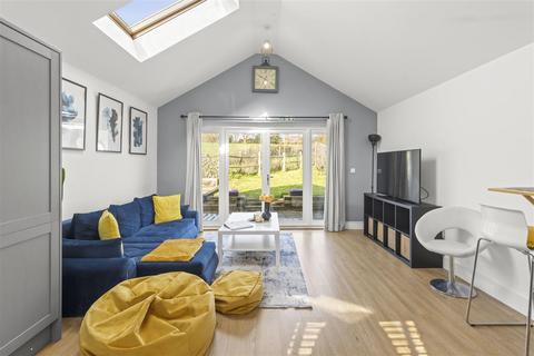 2 bedroom barn conversion for sale, Mount Pleasant Cottages, North Street, Hellingly