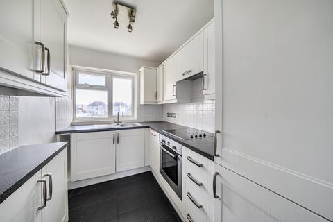 2 bedroom flat to rent, Davies Court, Hythe Road, Worthing, West Sussex, BN11