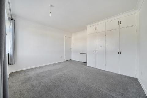 2 bedroom flat to rent, Davies Court, Hythe Road, Worthing, West Sussex, BN11
