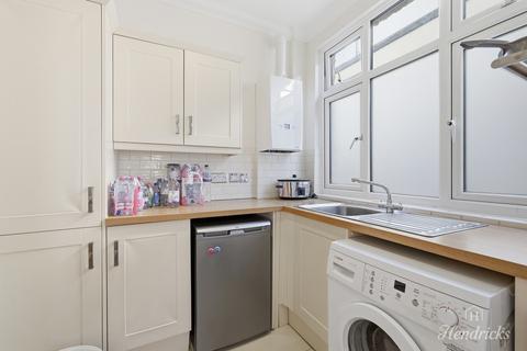 4 bedroom detached house for sale, The Broadway, Southend-on-sea, SS1 3