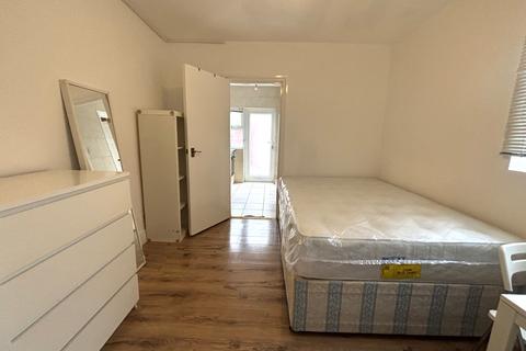 undefined, Kingwood Road, London, London, SW6
