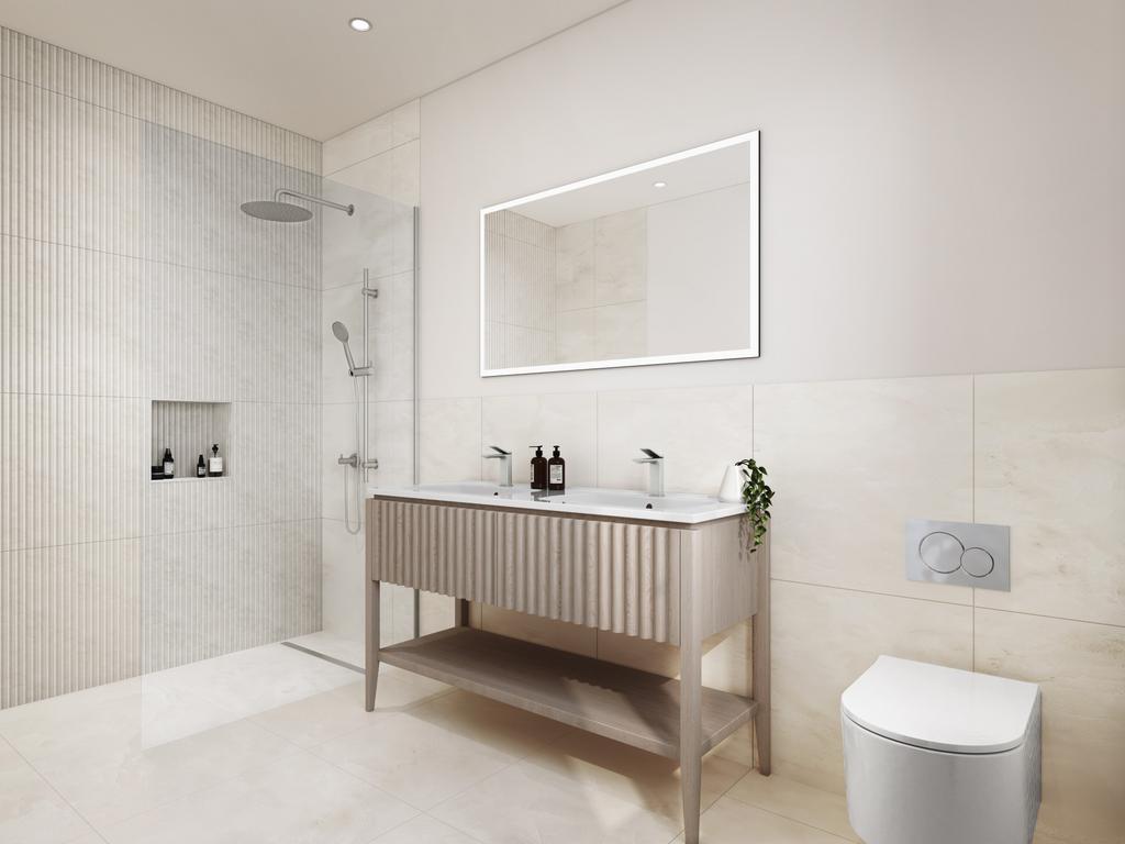 Main En-Suite