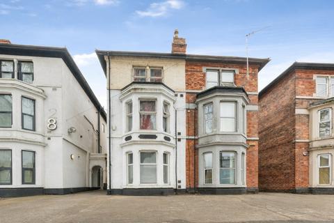 5 bedroom semi-detached house for sale, Gregory Boulevard, Nottingham NG7