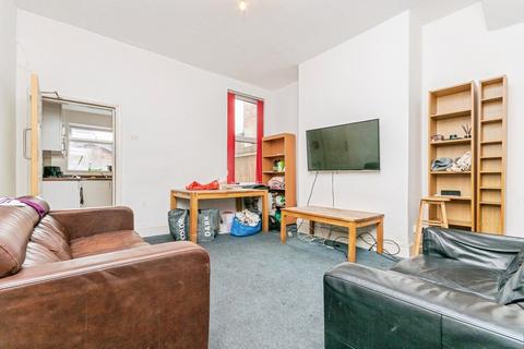 5 bedroom semi-detached house for sale, Gregory Boulevard, Nottingham NG7