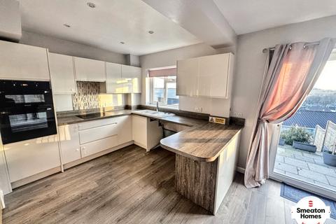3 bedroom semi-detached house to rent, Plymouth, Devon PL7