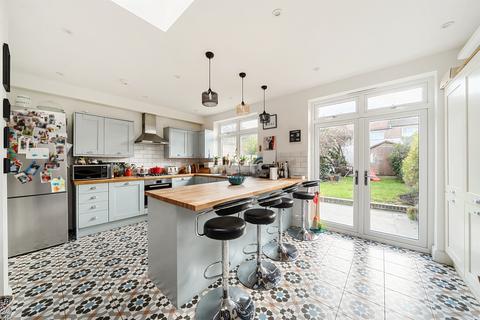 3 bedroom terraced house for sale, Arcadian Gardens, London