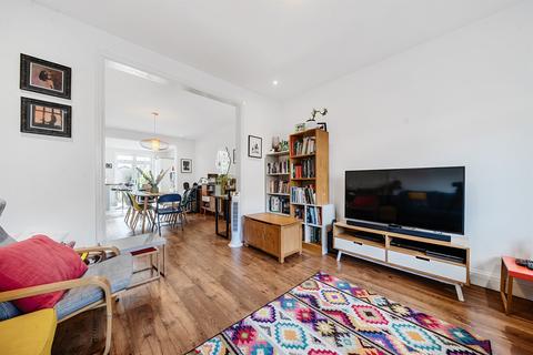 3 bedroom terraced house for sale, Arcadian Gardens, London