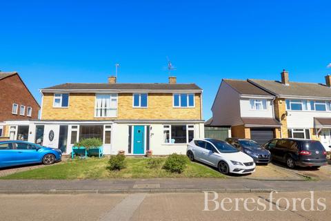 3 bedroom semi-detached house for sale, Berwick Avenue, Chelmsford, CM1