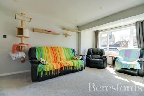 3 bedroom semi-detached house for sale, Berwick Avenue, Chelmsford, CM1