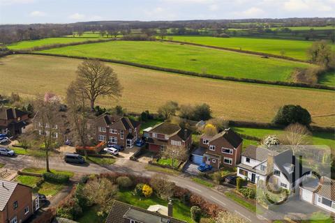 4 bedroom detached house for sale, Rounds Hill, Kenilworth CV8