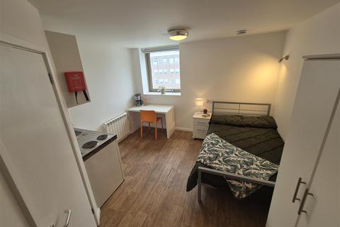Studio to rent, BOURNEMOUTH STUDIO