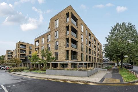 1 bedroom apartment to rent, Walton-on-Thames, Surrey, KT12