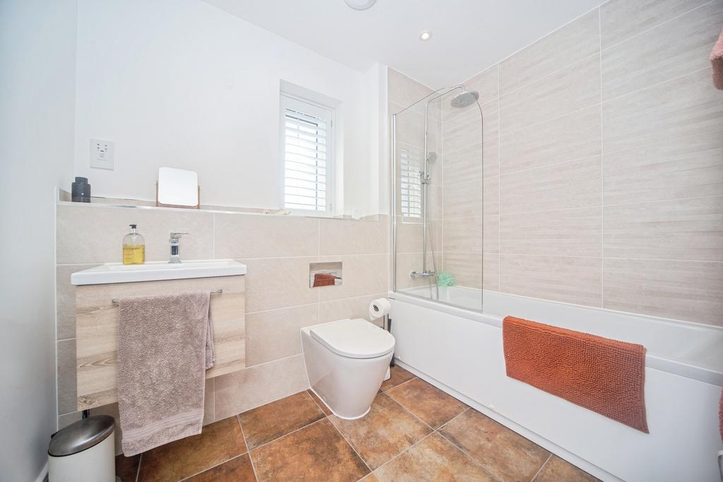 Main Bathroom