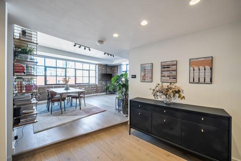1 bedroom apartment for sale, Boss Street, London