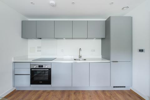 1 bedroom apartment to rent, Well Farm Road Whyteleafe CR3