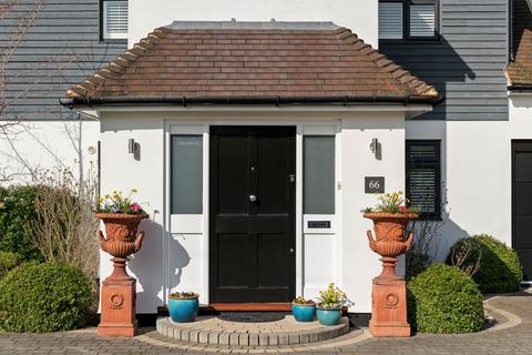 5 bedroom detached house for sale, Keswick Road, Great Bookham, KT23