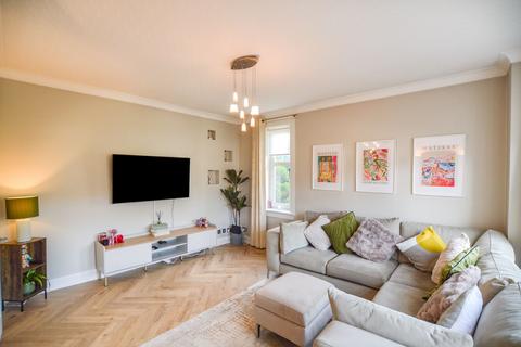 2 bedroom flat for sale, 10 Harper Crescent, Largs, KA30 9JE