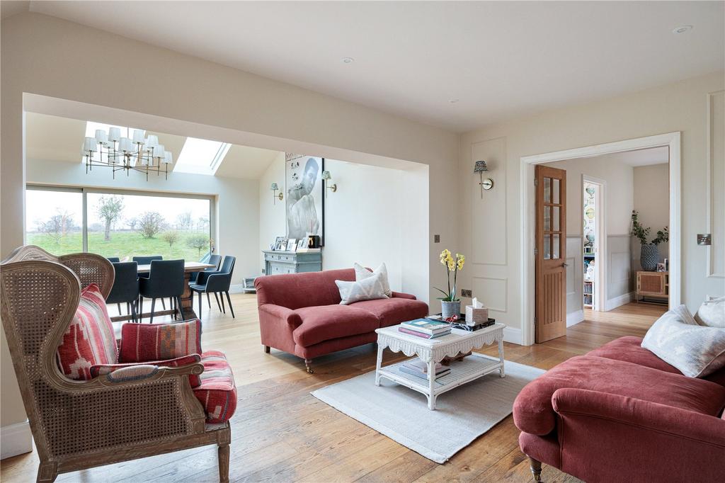Living/Dining Room