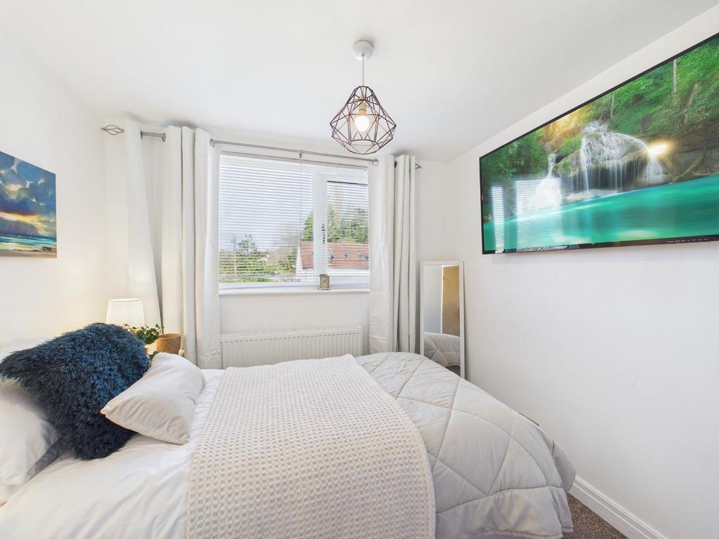 CAM04899 G0-PR0303-STILL005.jpg