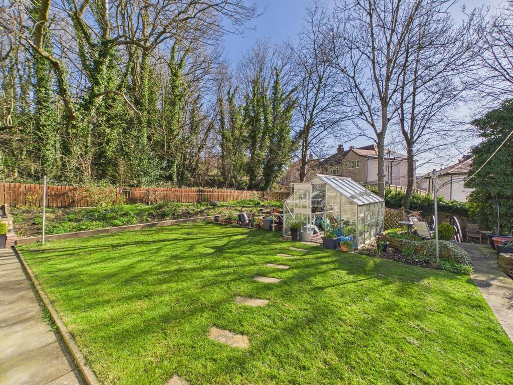 CAM04899 G0-PR0303-STILL027.jpg