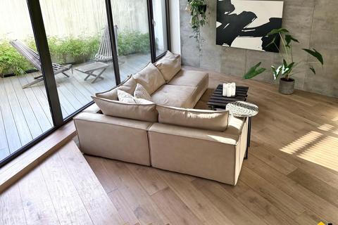 undefined, 1A Vicarage Road, Kingston Upon Thames, London, KT1