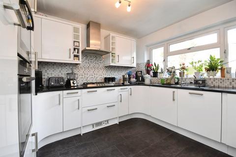 4 bedroom semi-detached house for sale, Crown Road, Billericay