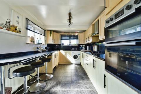 3 bedroom semi-detached house for sale, Hardie Street, Eckington, Sheffield