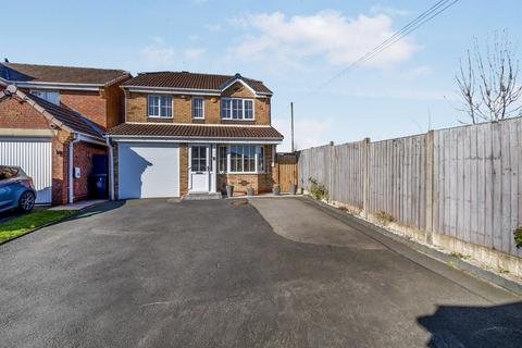 4 bedroom detached house for sale, Argil Close, Wednesfield, Wolverhampton