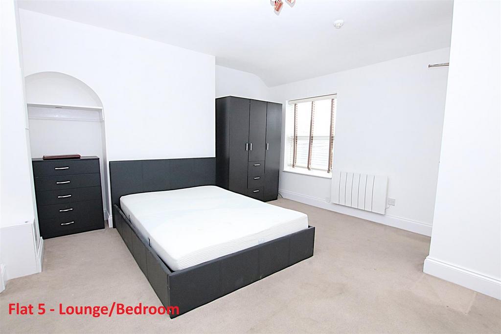 5 - Lounge & Bedroom.jpg