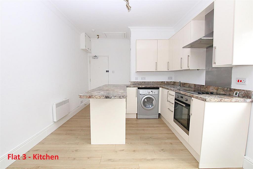 3 - Kitchen.jpg