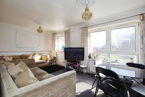2 bedroom flat for sale, The Shaftesburys, BARKING, Essex, IG11