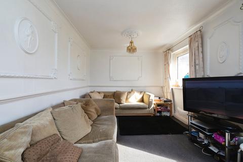 2 bedroom flat for sale, The Shaftesburys, BARKING, Essex, IG11