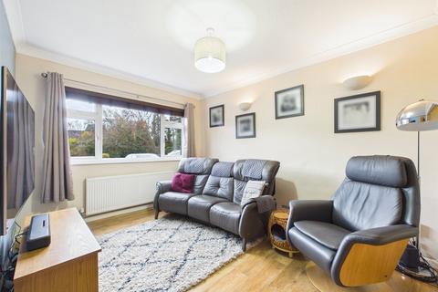 undefined, Cheltenham Road East, Gloucester, Gloucestershire, GL3