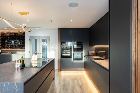 undefined, White Lion Gate, Cobham, Surrey, KT11