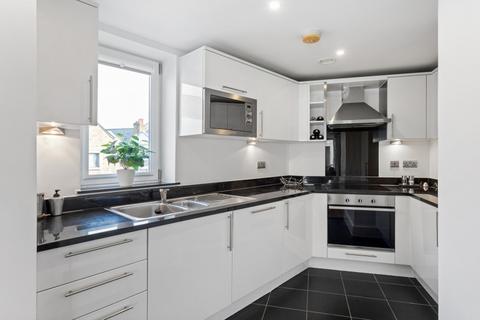 2 bedroom apartment to rent, Grant House