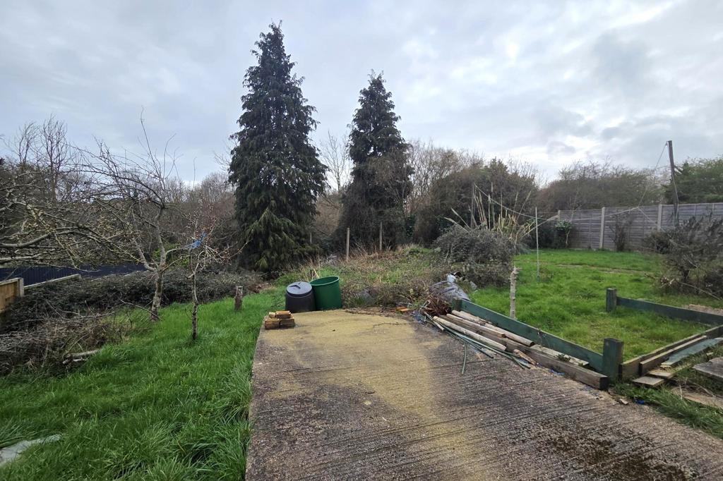 Garden/parking