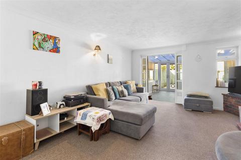 3 bedroom terraced house for sale, Heron Ridge, Polegate BN26