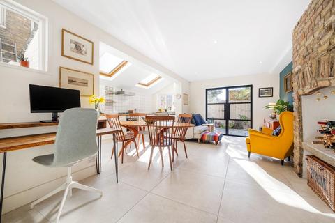2 bedroom flat for sale, Helix Gardens, SW2