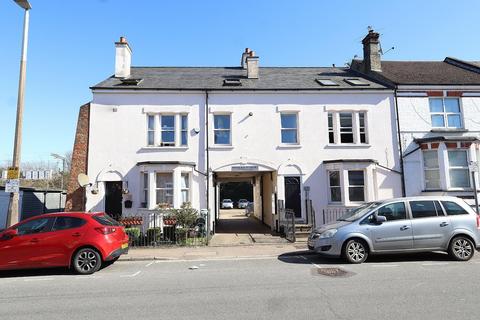 1 bedroom flat for sale, Woolrych Court, Watford WD17