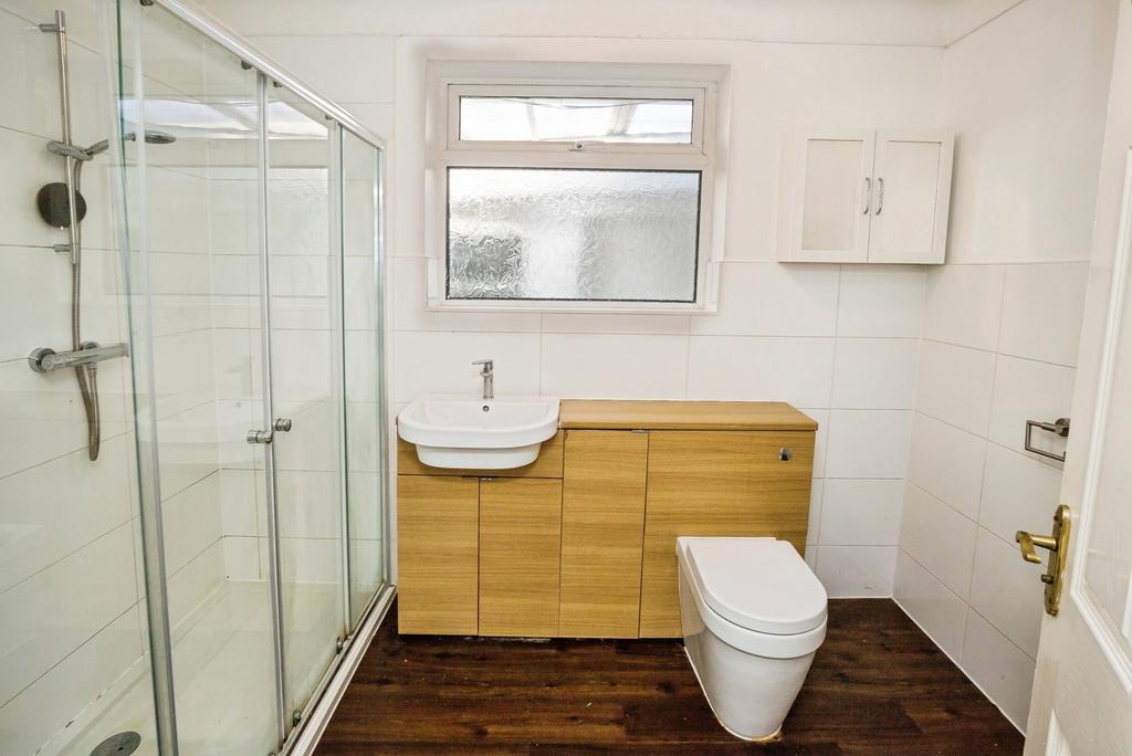 Family Shower Room