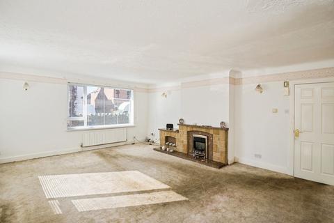 3 bedroom detached house for sale, Percy Road, Wrexham, LL13