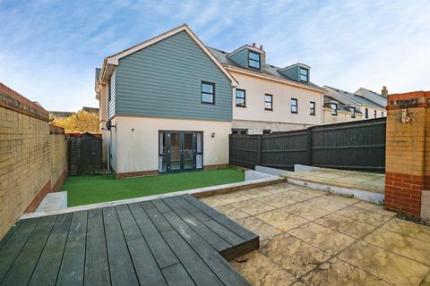 3 bedroom end of terrace house for sale, Sedge Place, Weymouth