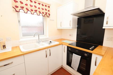 undefined, Edge Lane, Stretford, M32