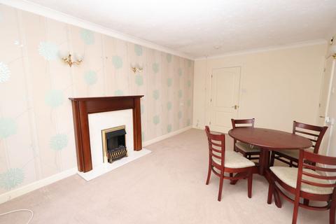 undefined, Edge Lane, Stretford, M32