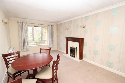 undefined, Edge Lane, Stretford, M32