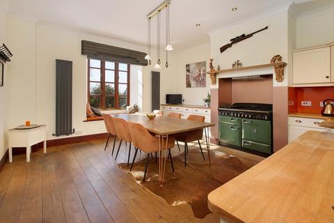 undefined, Shute Hill, Bishopsteignton, TQ14